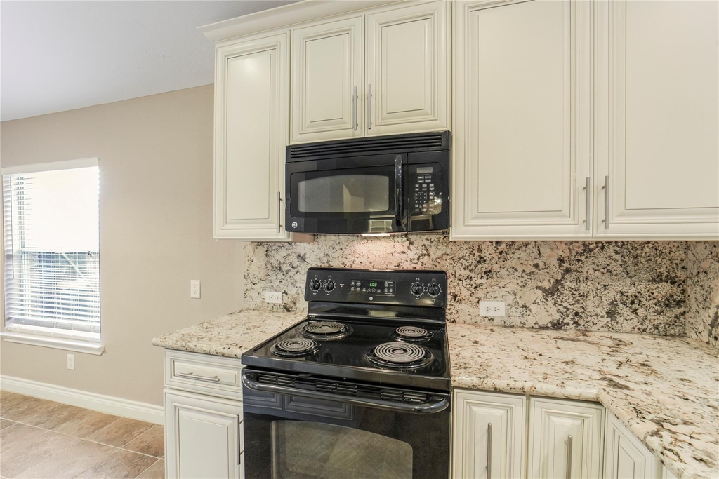 13715 Cypresswood Crossing Boulevard - Photo 16