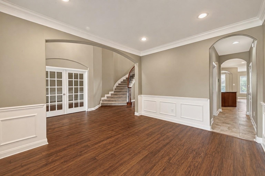 28602 Hayden Park Drive - Photo 4