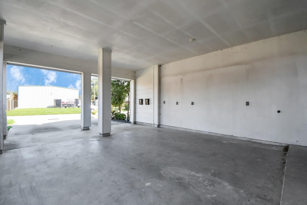 732 W 22nd Street - Photo 36