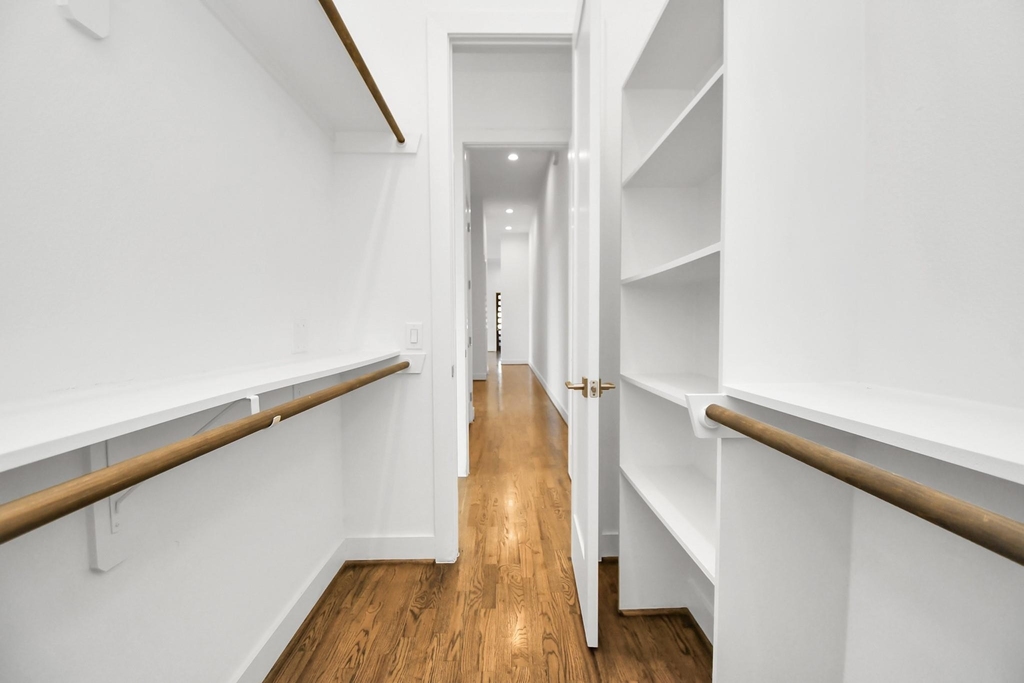 732 W 22nd Street - Photo 19