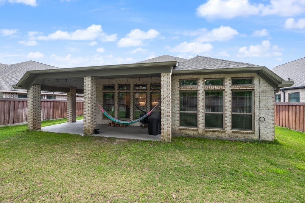 8136 Tyrell Heights Drive - Photo 7