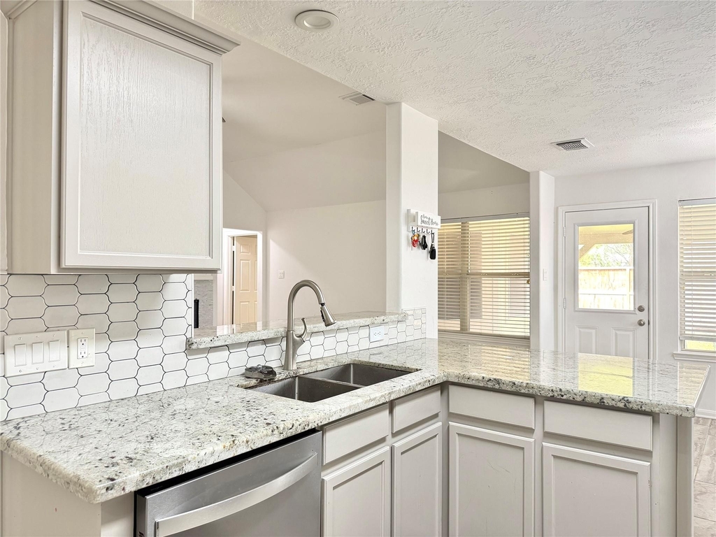 3226 Candlepine Drive - Photo 14