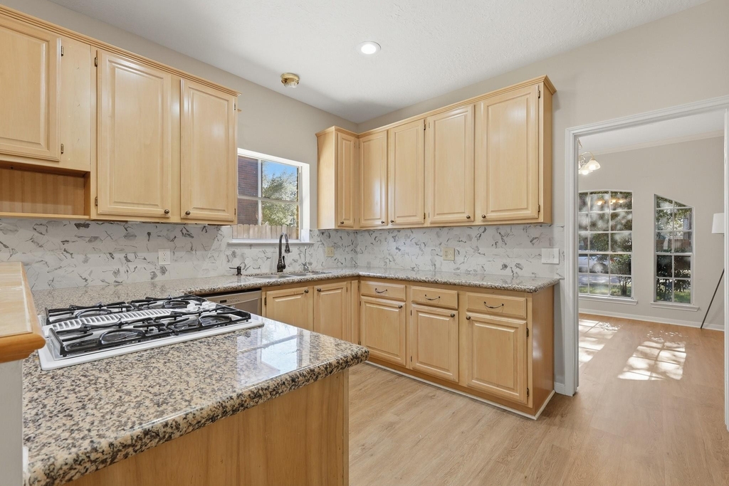 16322 Battlecreek Drive - Photo 10