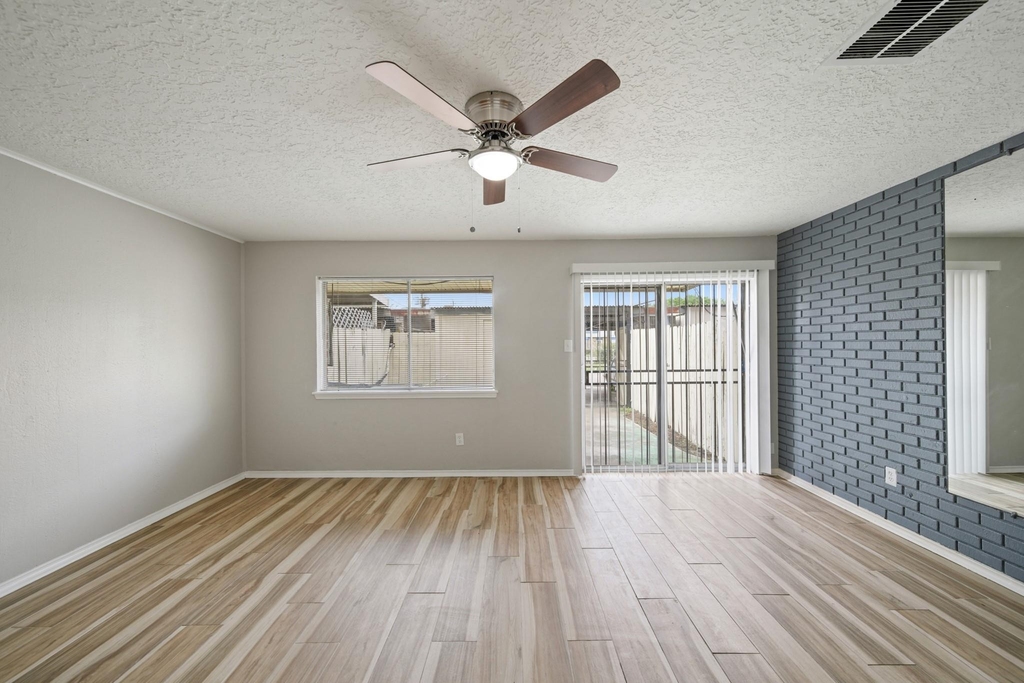 13464 Castilian Drive - Photo 5