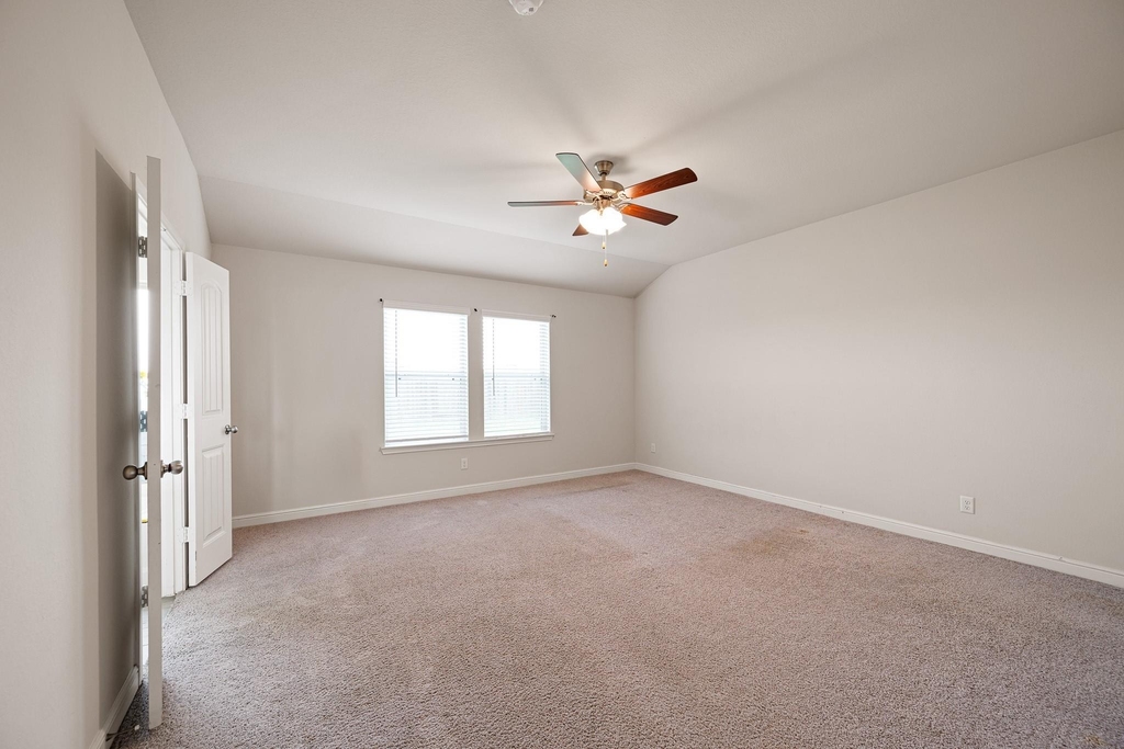 5315 Latigo Court - Photo 12