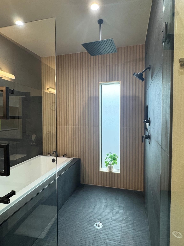 422 W 9th Street - Photo 36