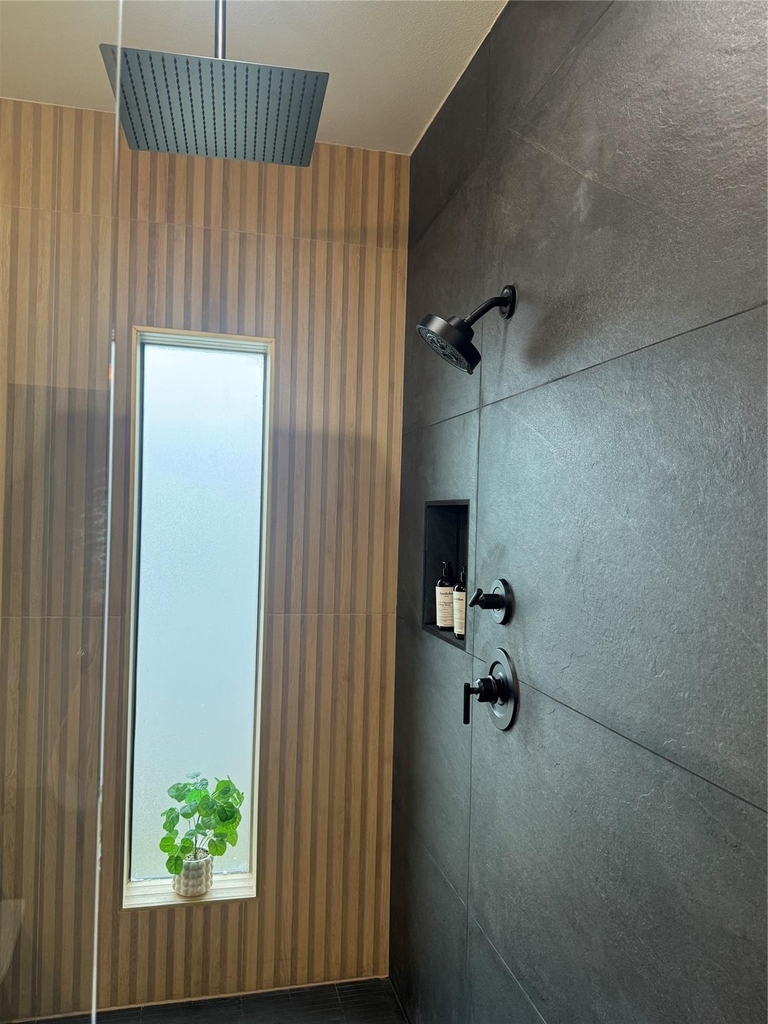 422 W 9th Street - Photo 21