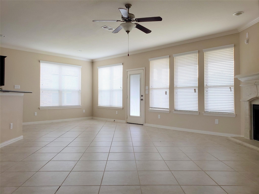 8818 Cornina Drive - Photo 5