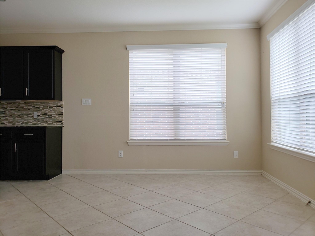 8818 Cornina Drive - Photo 8