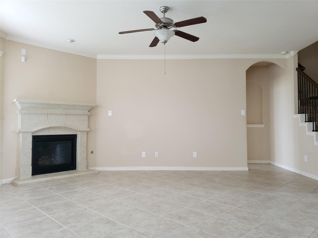 8818 Cornina Drive - Photo 6