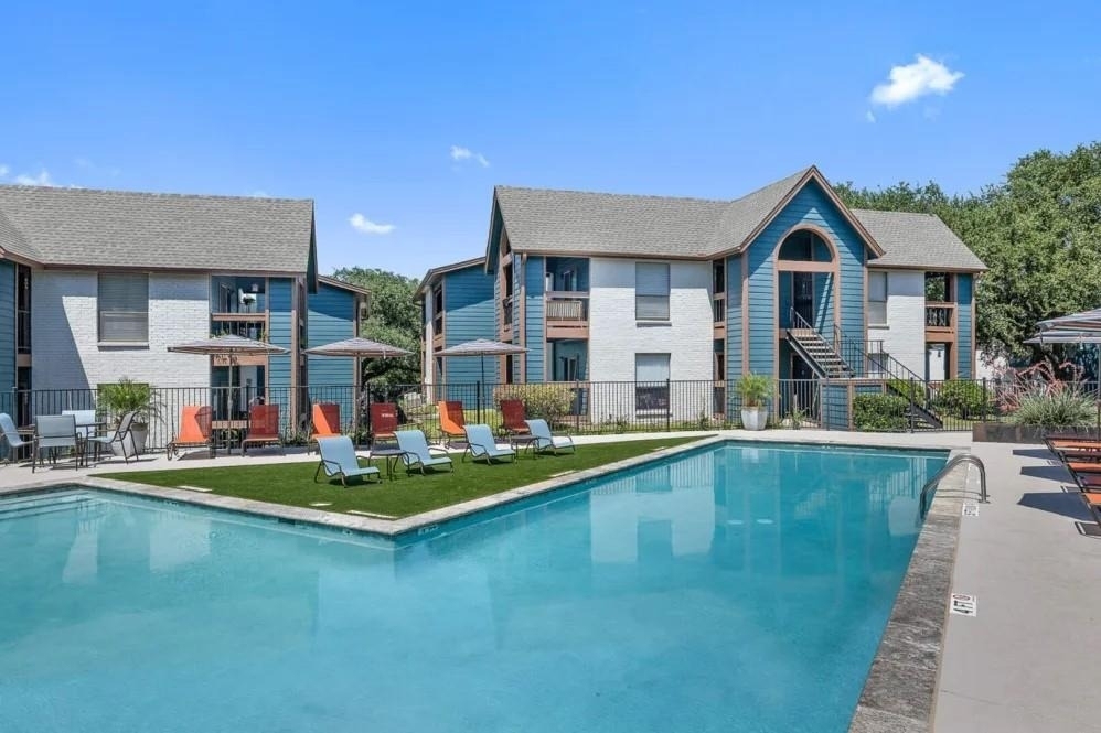 10951 Laureate Drive - Photo 4