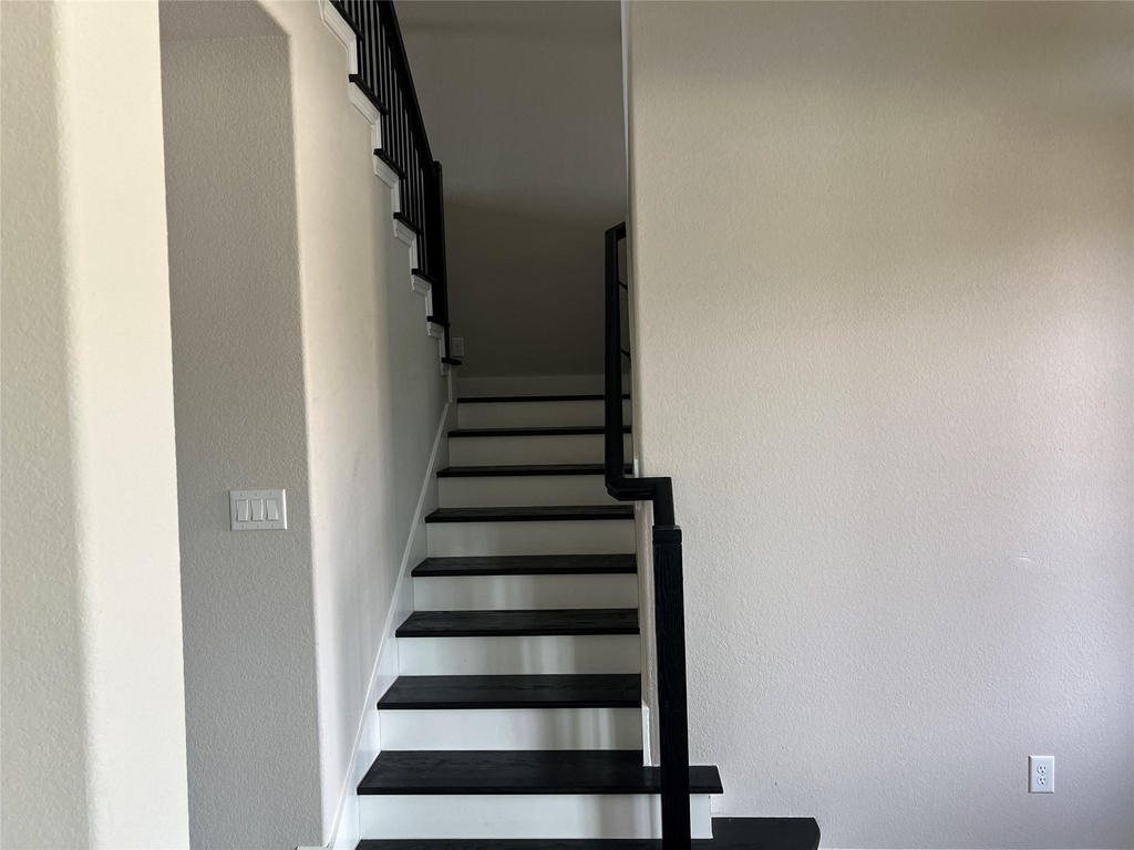 2638 Settler Hill Drive - Photo 4