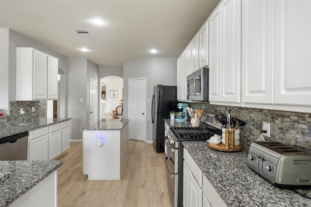 4142 Soaring Elm Street - Photo 3