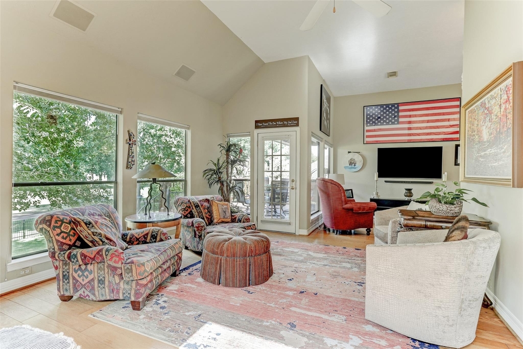 1706 Country Squire Drive - Photo 9