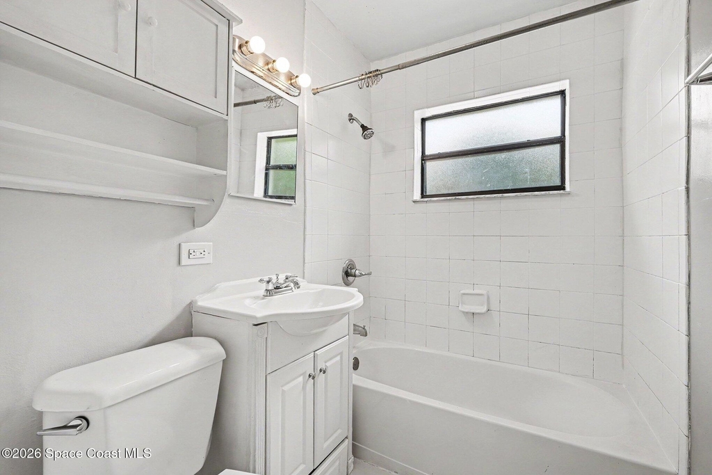 3960 Barcelona Street - Photo 11
