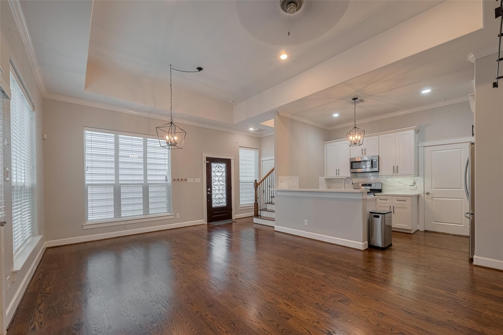 854 W 20th Street - Photo 6