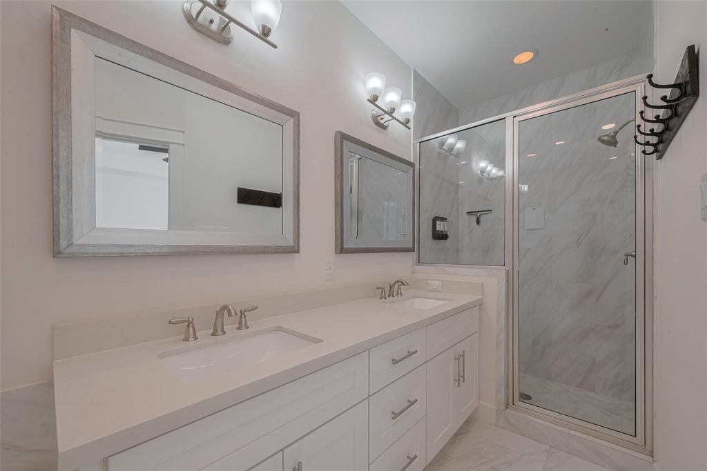 854 W 20th Street - Photo 36