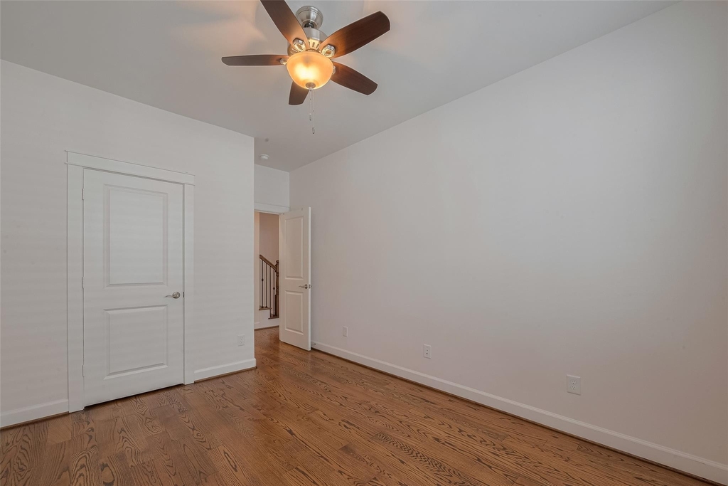 854 W 20th Street - Photo 24