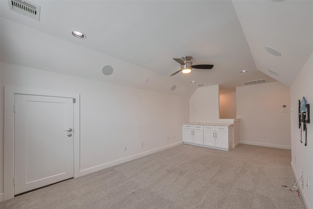 854 W 20th Street - Photo 31