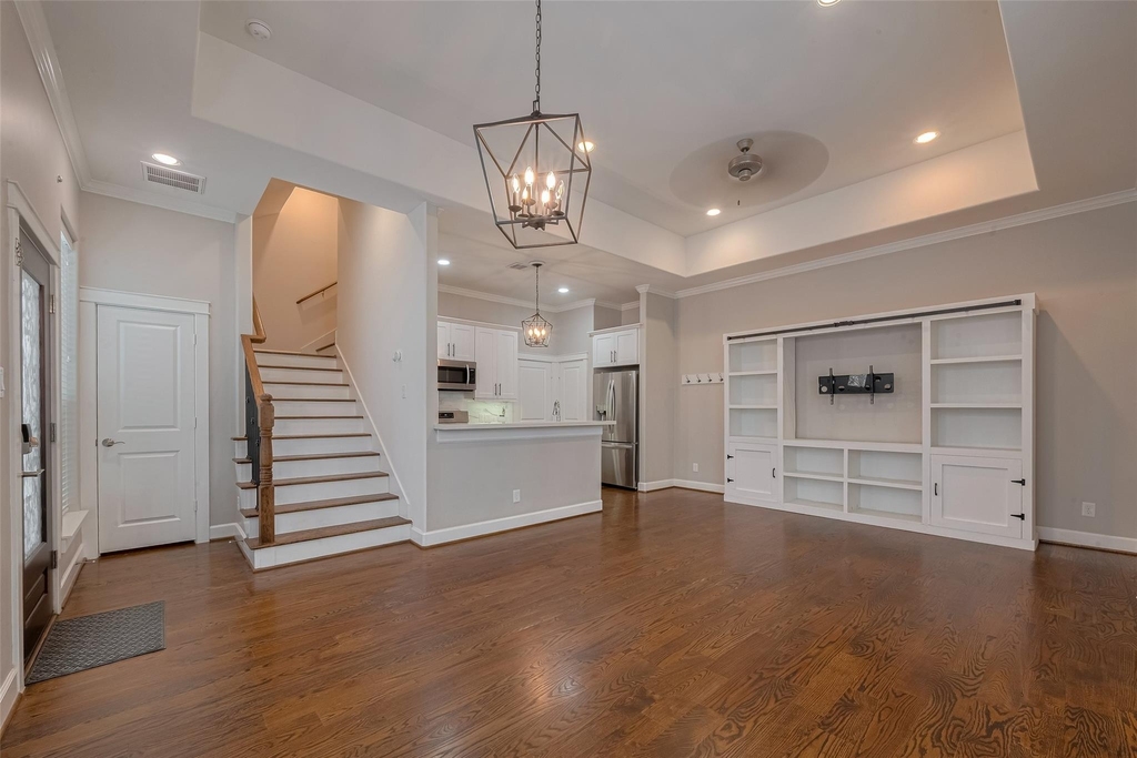 854 W 20th Street - Photo 5