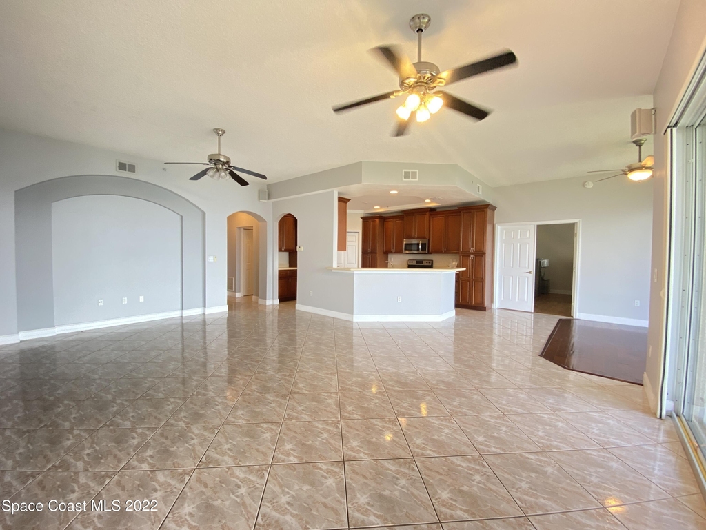 1835 Minutemen Causeway - Photo 5