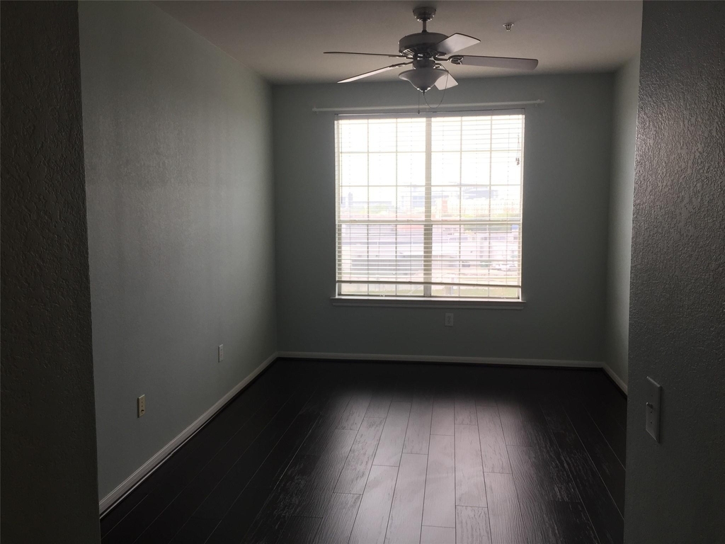 7575 Kirby Drive - Photo 10