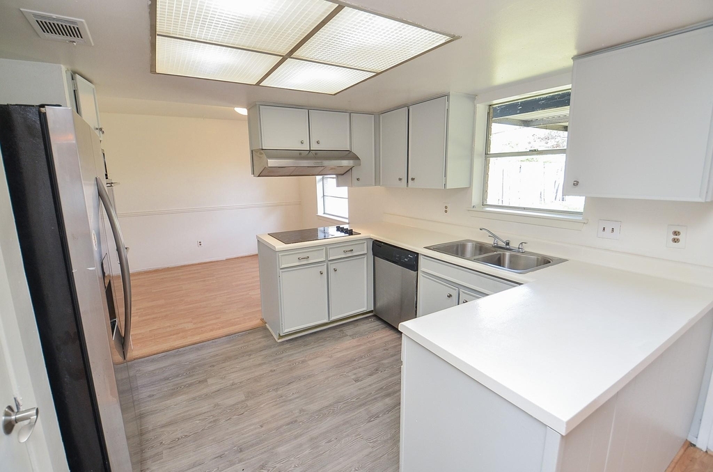 7327 Osage Street - Photo 15