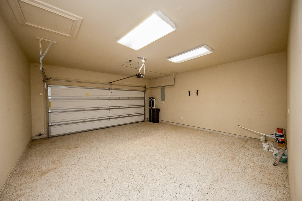 4019 Windmill Creek Drive - Photo 2