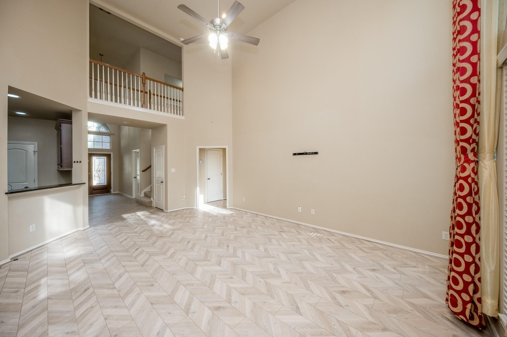 4019 Windmill Creek Drive - Photo 6