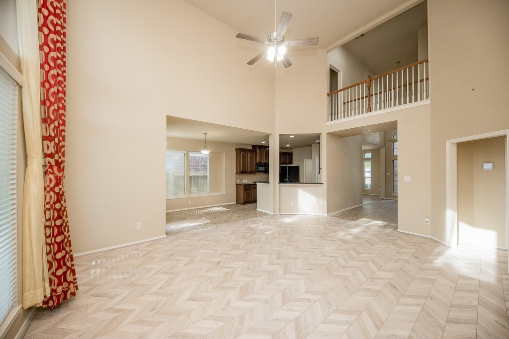 4019 Windmill Creek Drive - Photo 7