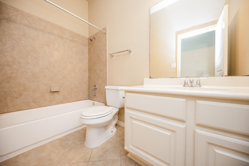 4019 Windmill Creek Drive - Photo 22