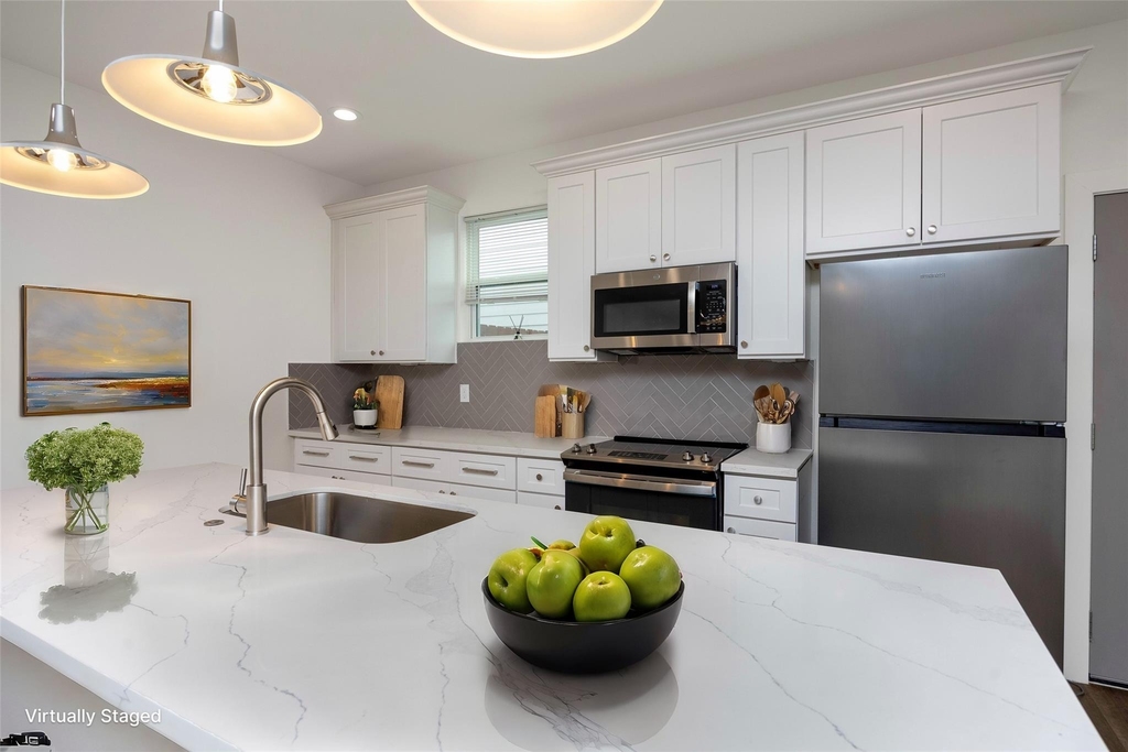 2753 Redrock Street - Photo 15