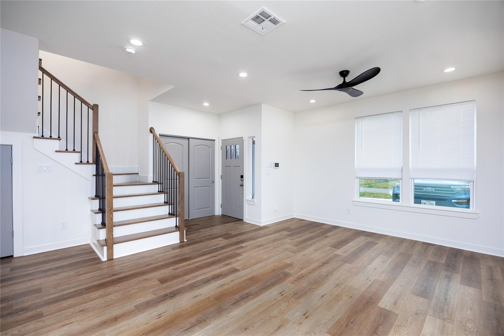 2753 Redrock Street - Photo 6
