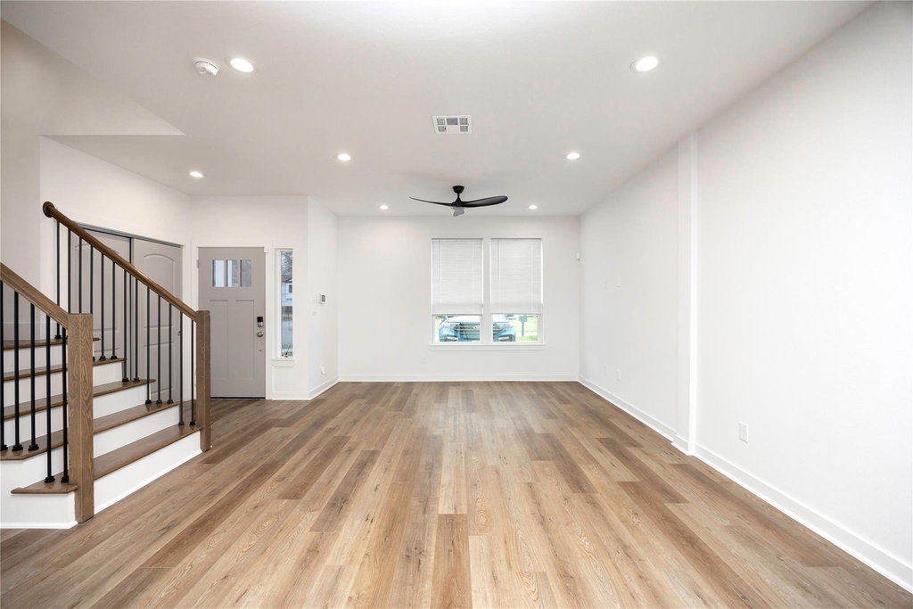 2753 Redrock Street - Photo 10