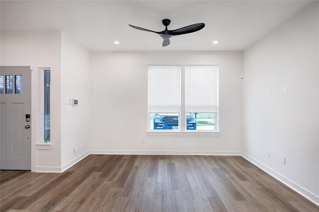 2753 Redrock Street - Photo 8