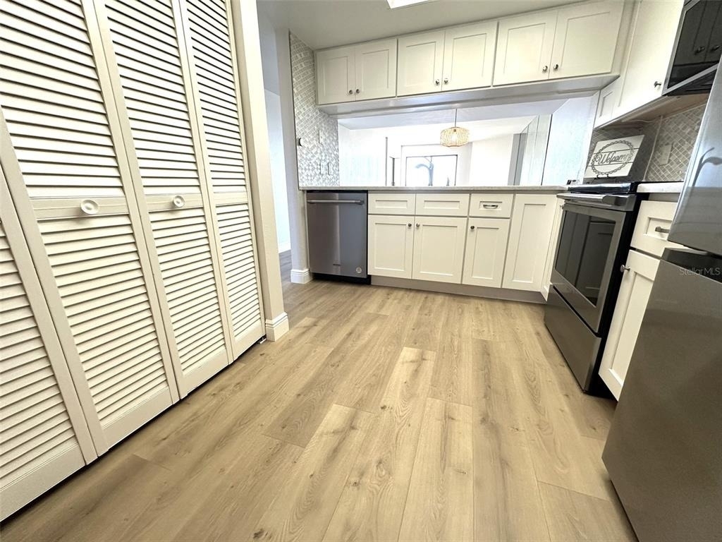 126 1st Street E - Photo 12
