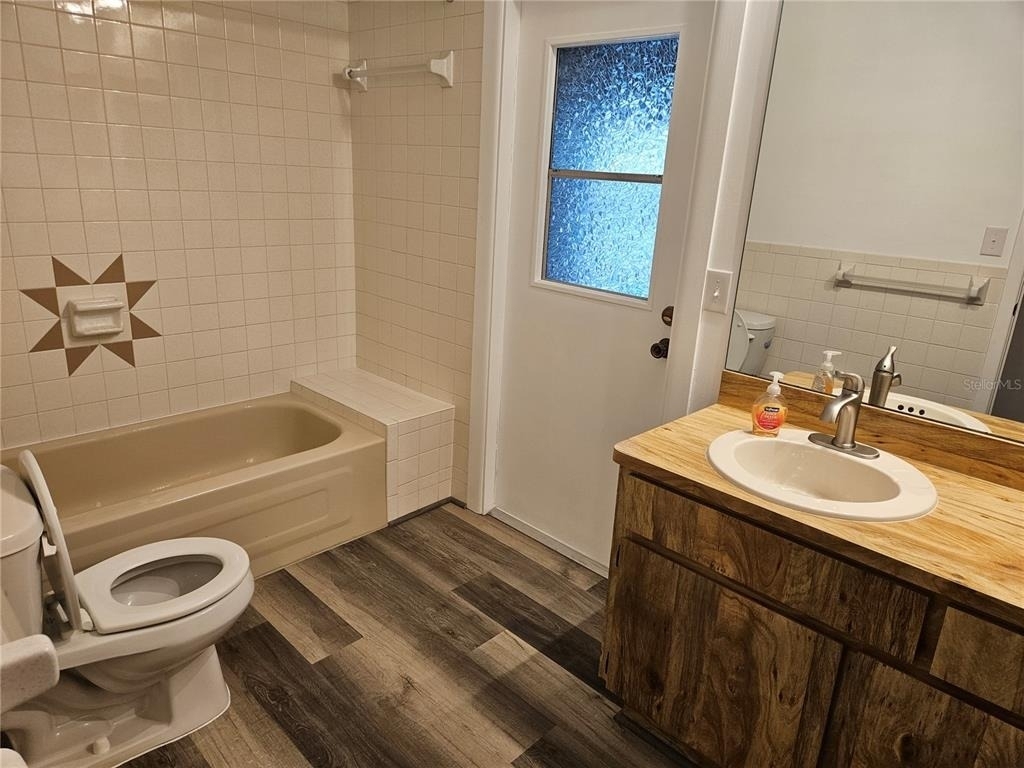 11557 124th Terrace - Photo 10
