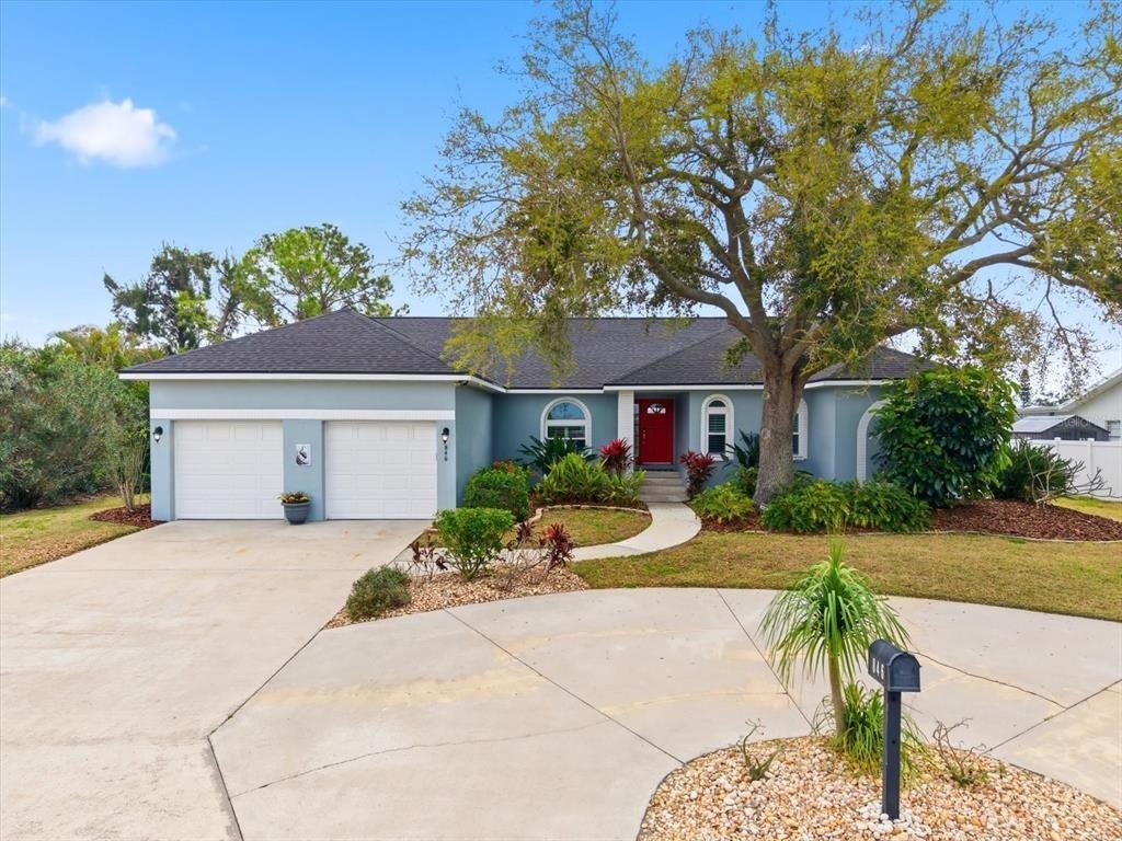 846 Birdie Way - Photo 0