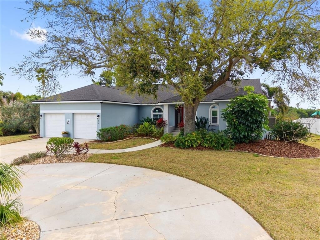 846 Birdie Way - Photo 1