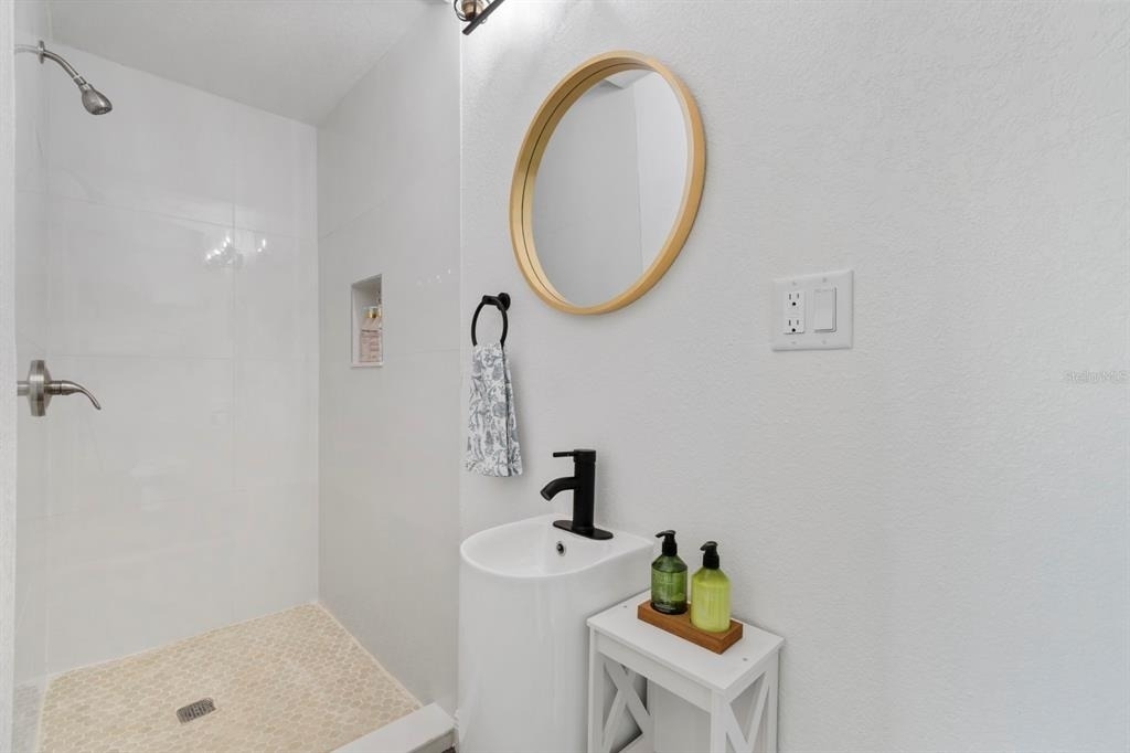 2402 W Cypress Street - Photo 16
