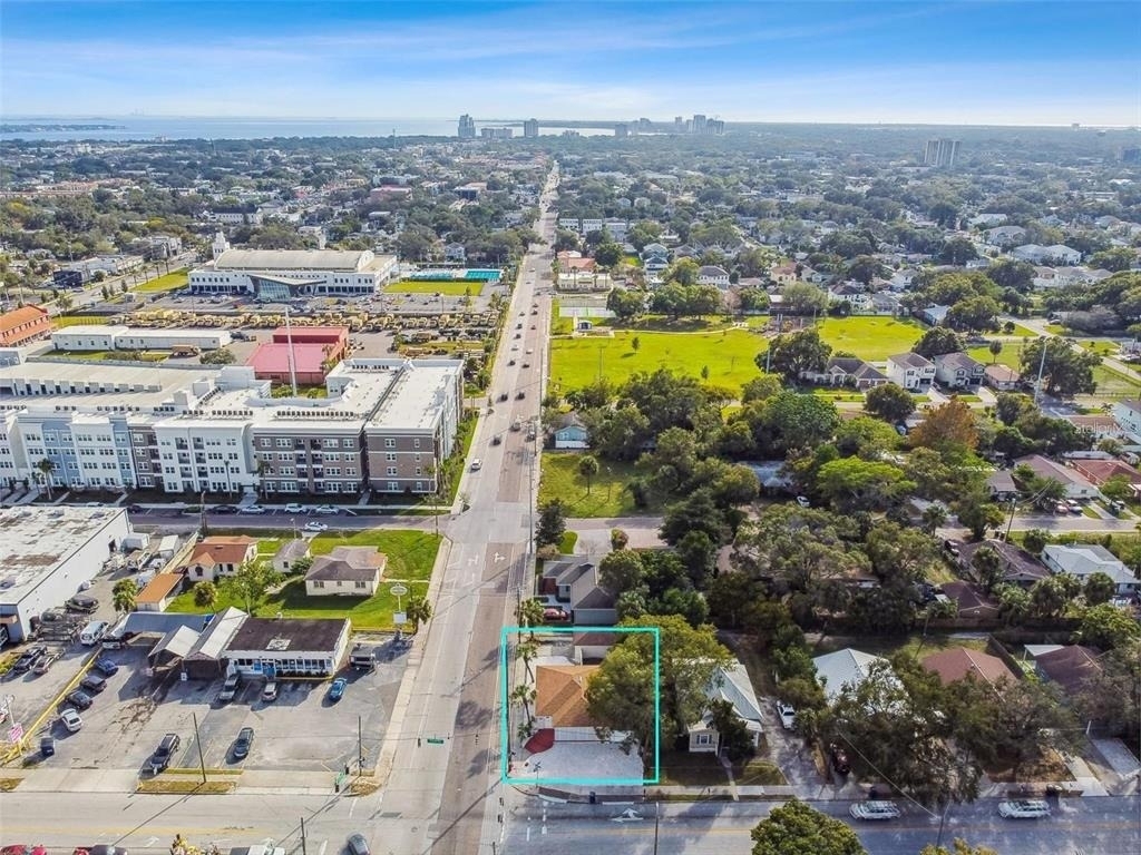 2402 W Cypress Street - Photo 32