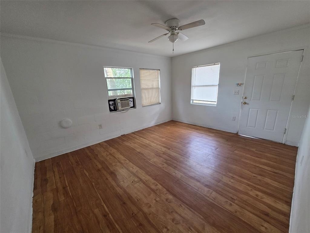 5214 7 Th Street - Photo 2