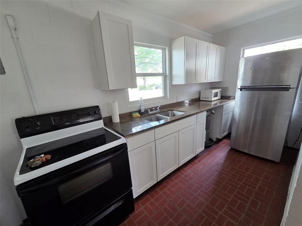 5214 7 Th Street - Photo 3