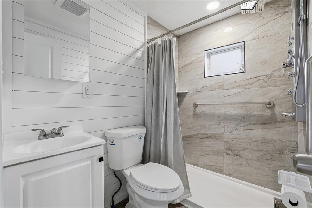 4851 W Gandy Boulevard - Photo 22