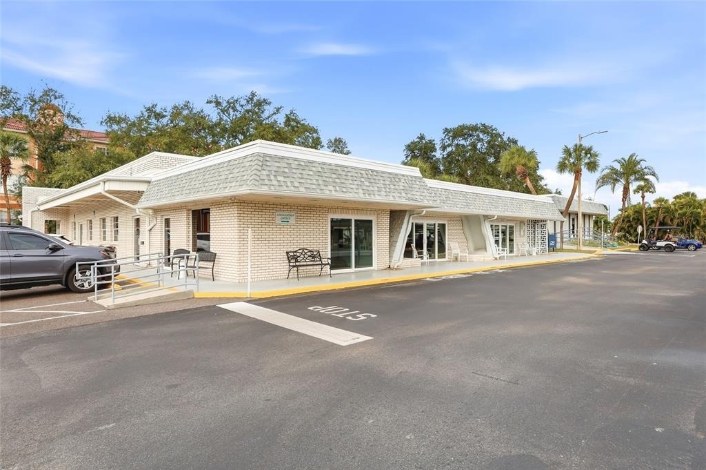 4851 W Gandy Boulevard - Photo 31