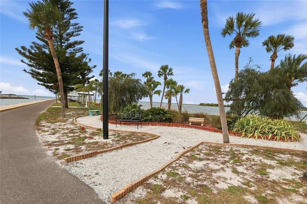 4851 W Gandy Boulevard - Photo 40
