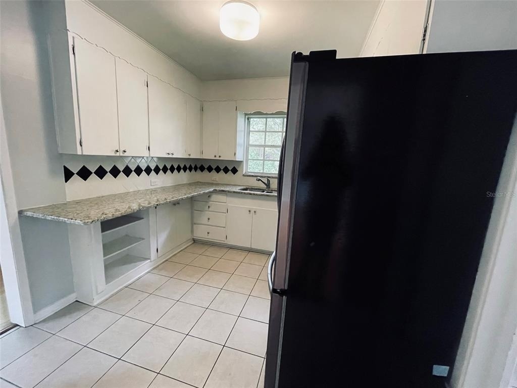 1039 S Frankland Road - Photo 6