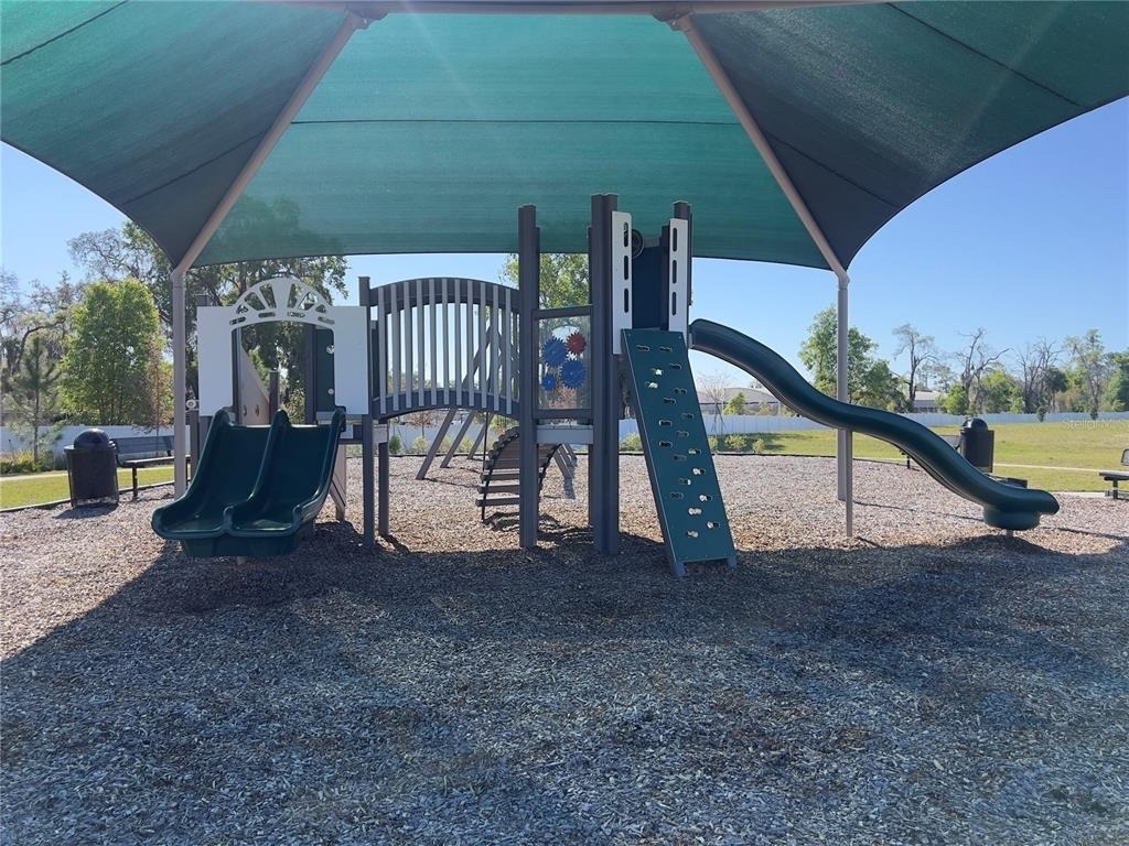 490 Thompson Village Avenue - Photo 32