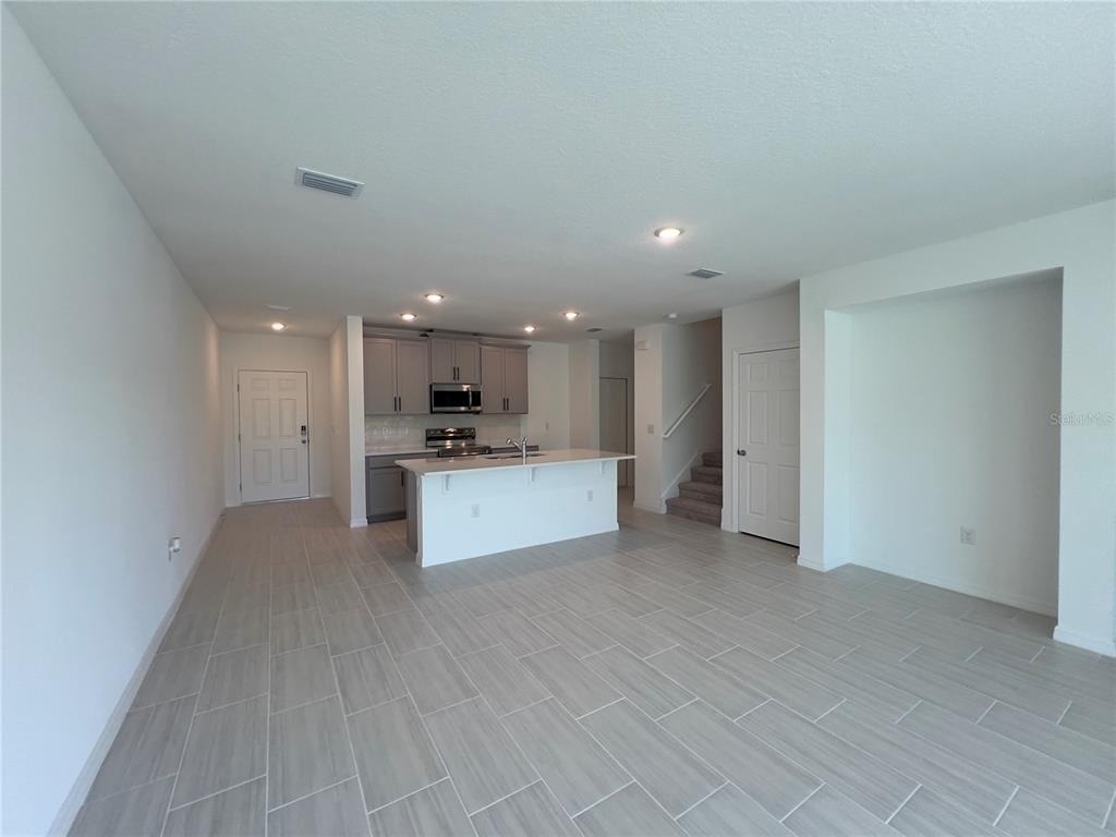 490 Thompson Village Avenue - Photo 7
