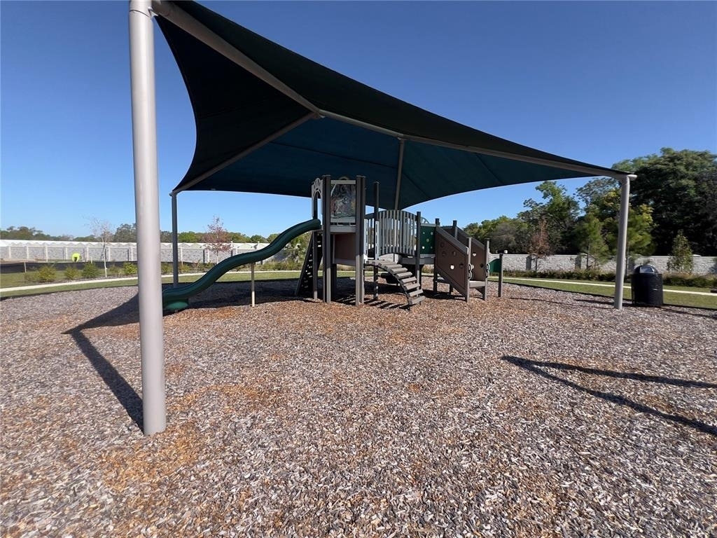 490 Thompson Village Avenue - Photo 30